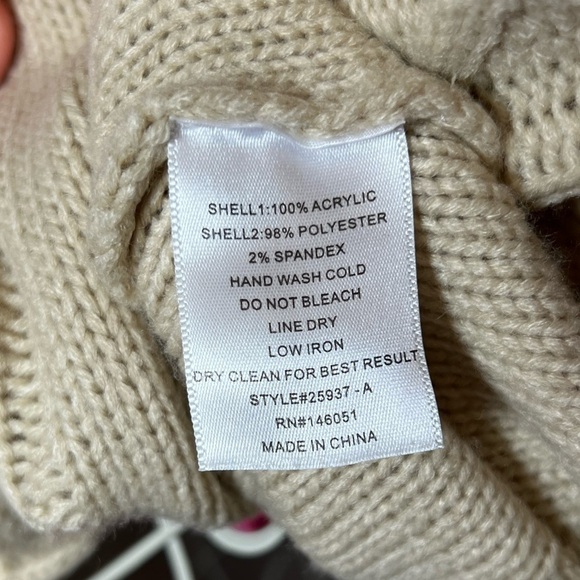 Monteau Sweater Button Down Combo - Cream & White - Size Medium - Picture 8 of 8